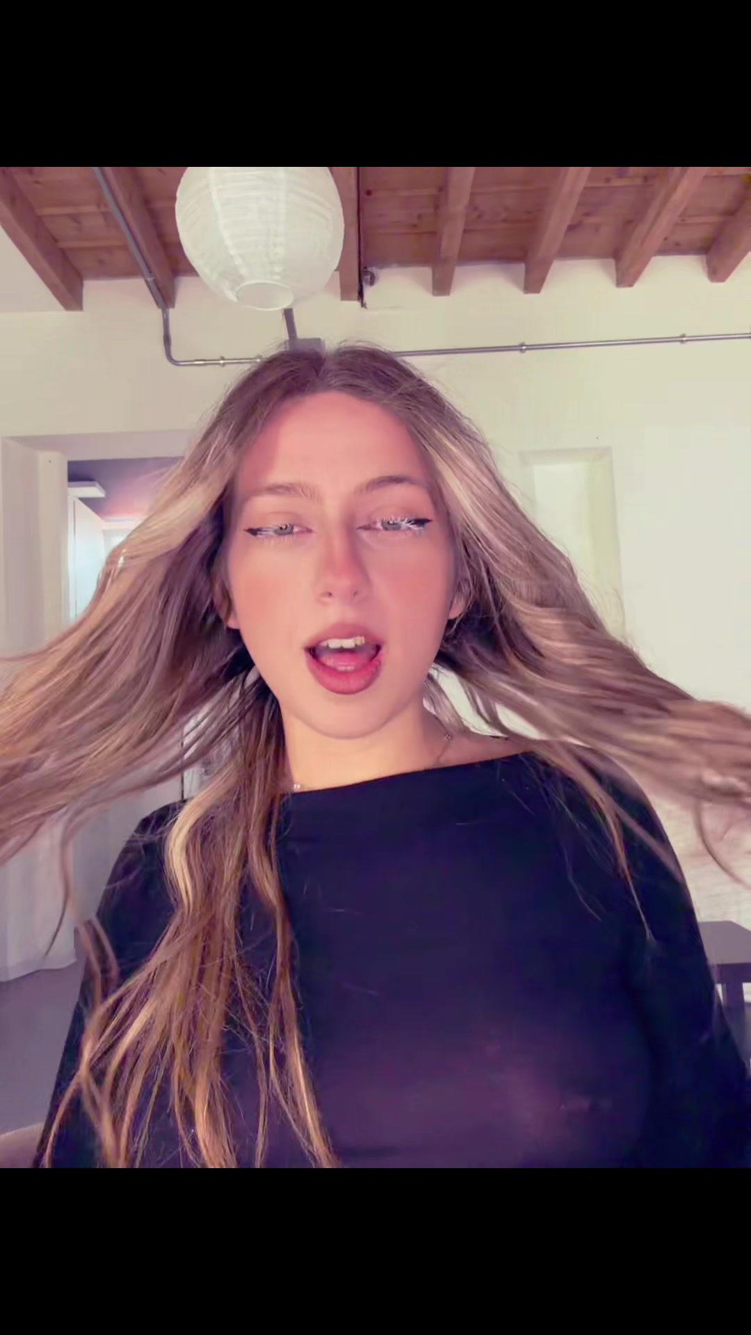 @Lia 🍒🐆