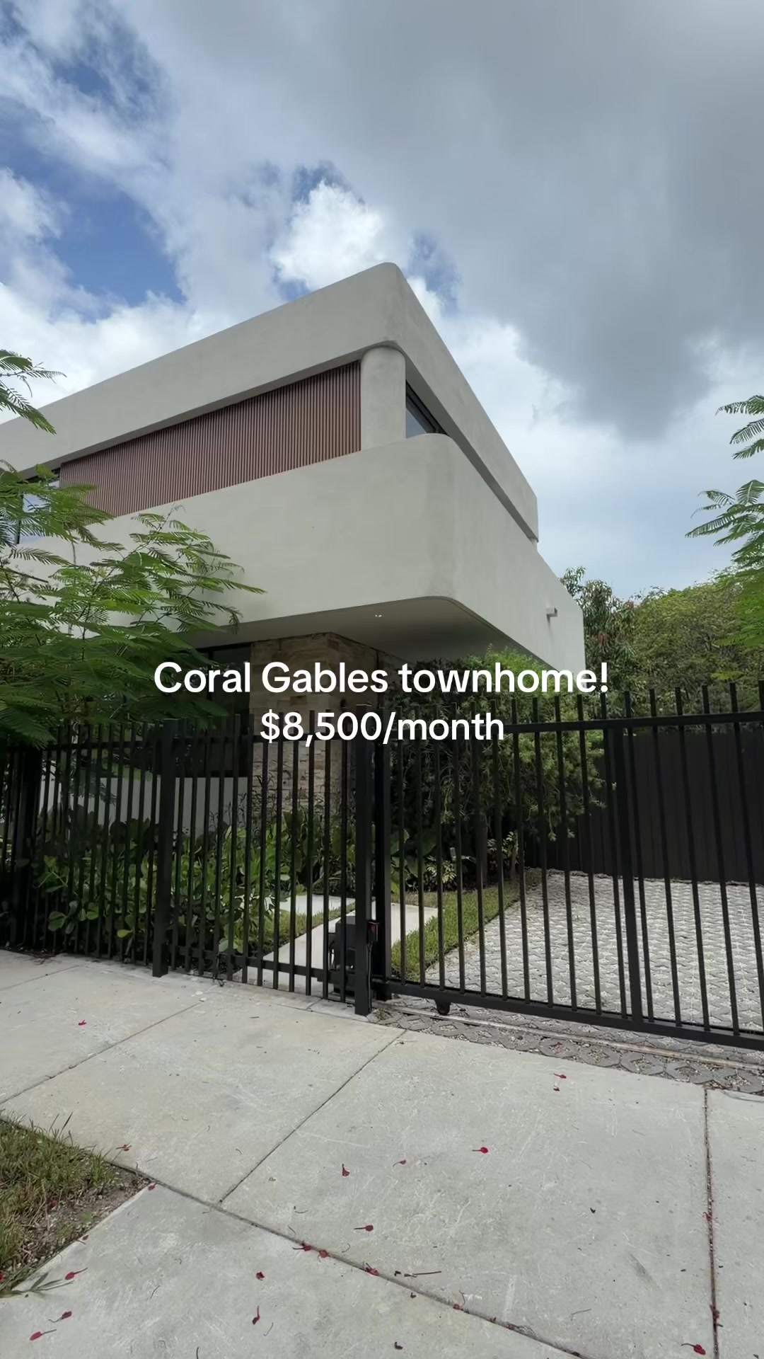 @Miami Apartment Locators