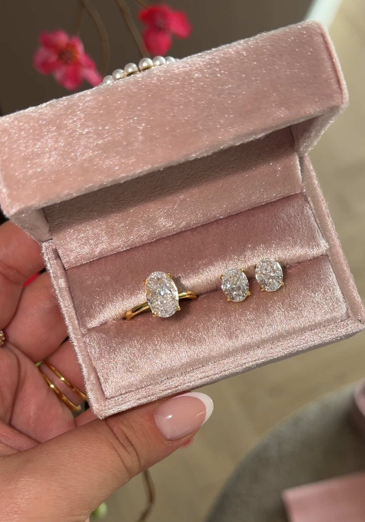 @JewelleryLuxe