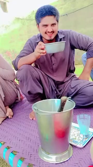 @عبدﷲ ٹھیکیدار