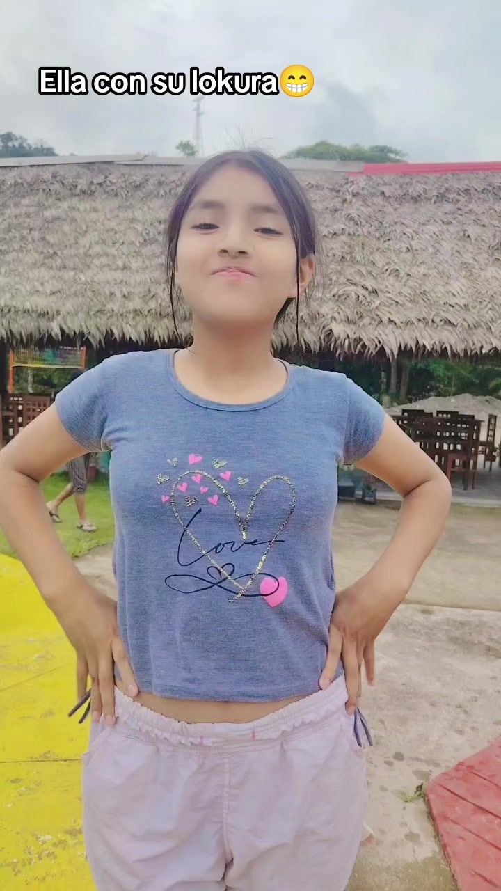 @LA_CHINITA_ROM&Aacute;NTICA