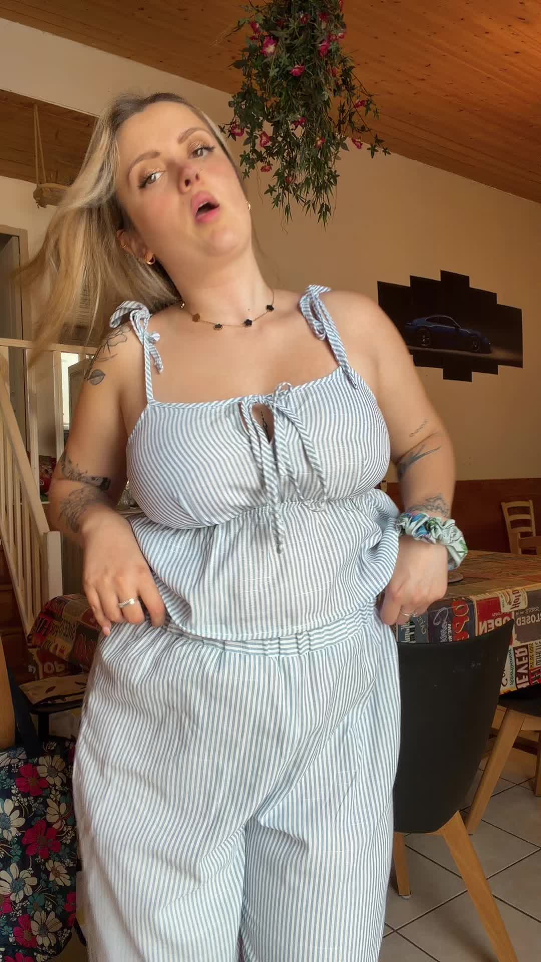 @Juju l’unique 🤷🏼♀️