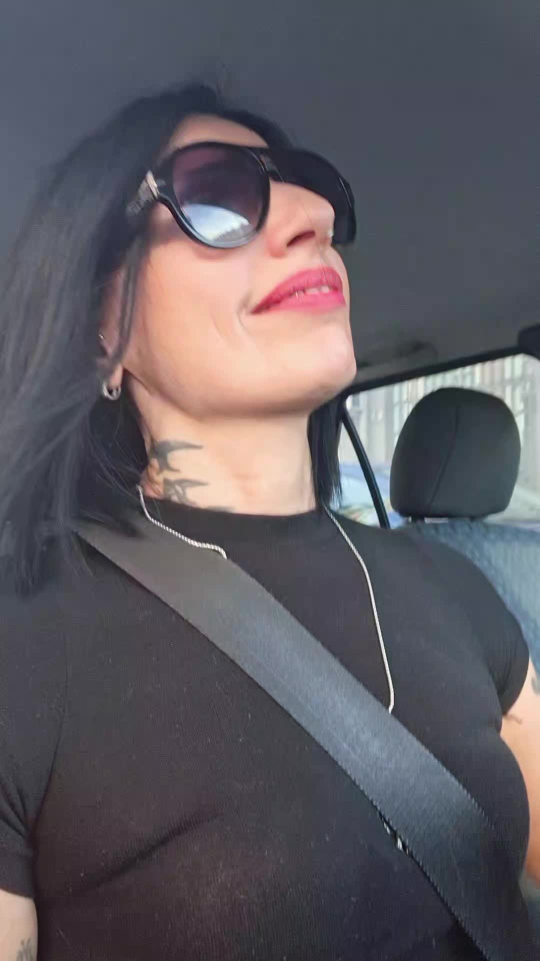 @Luciana