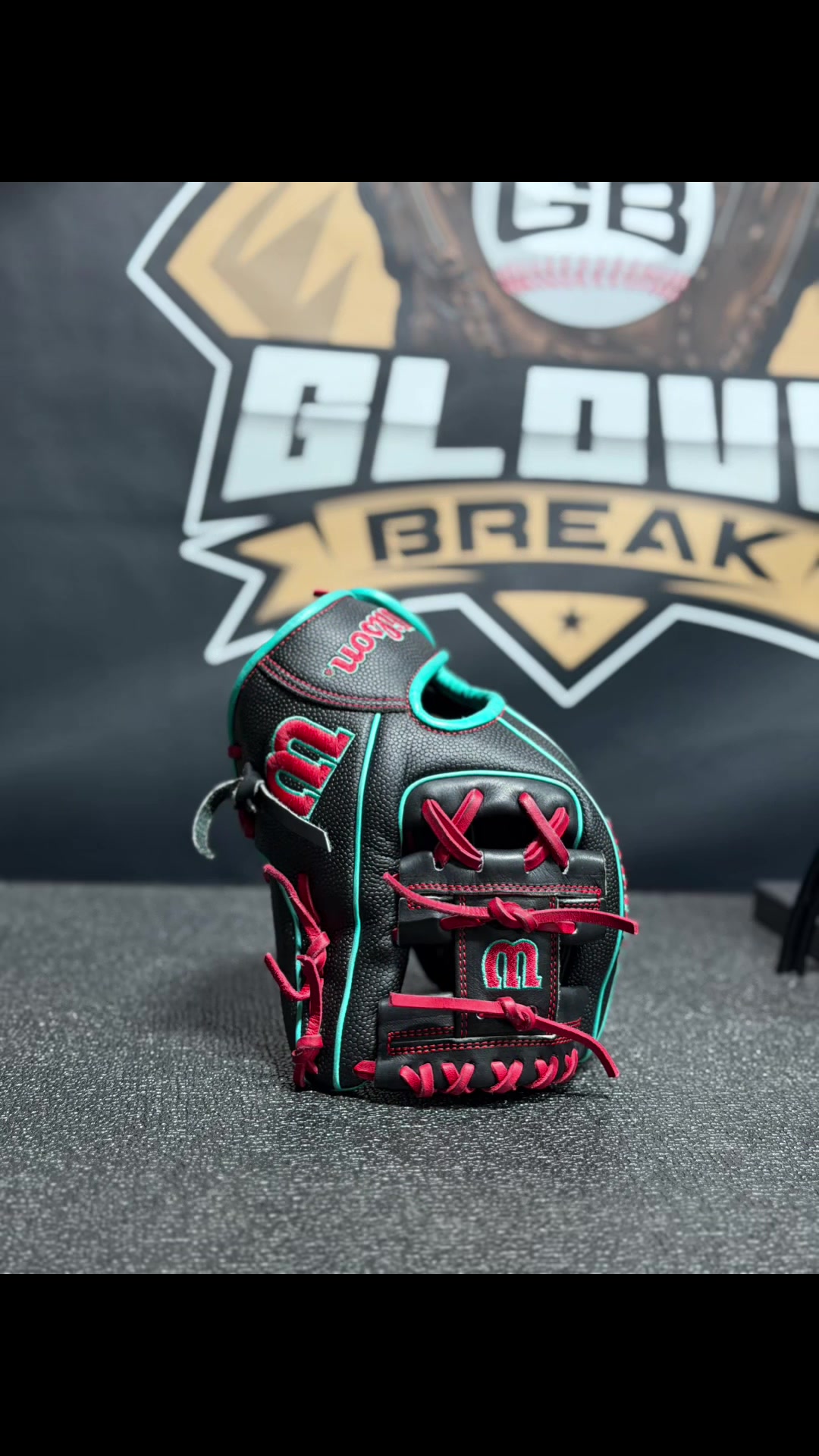 @Glove Break