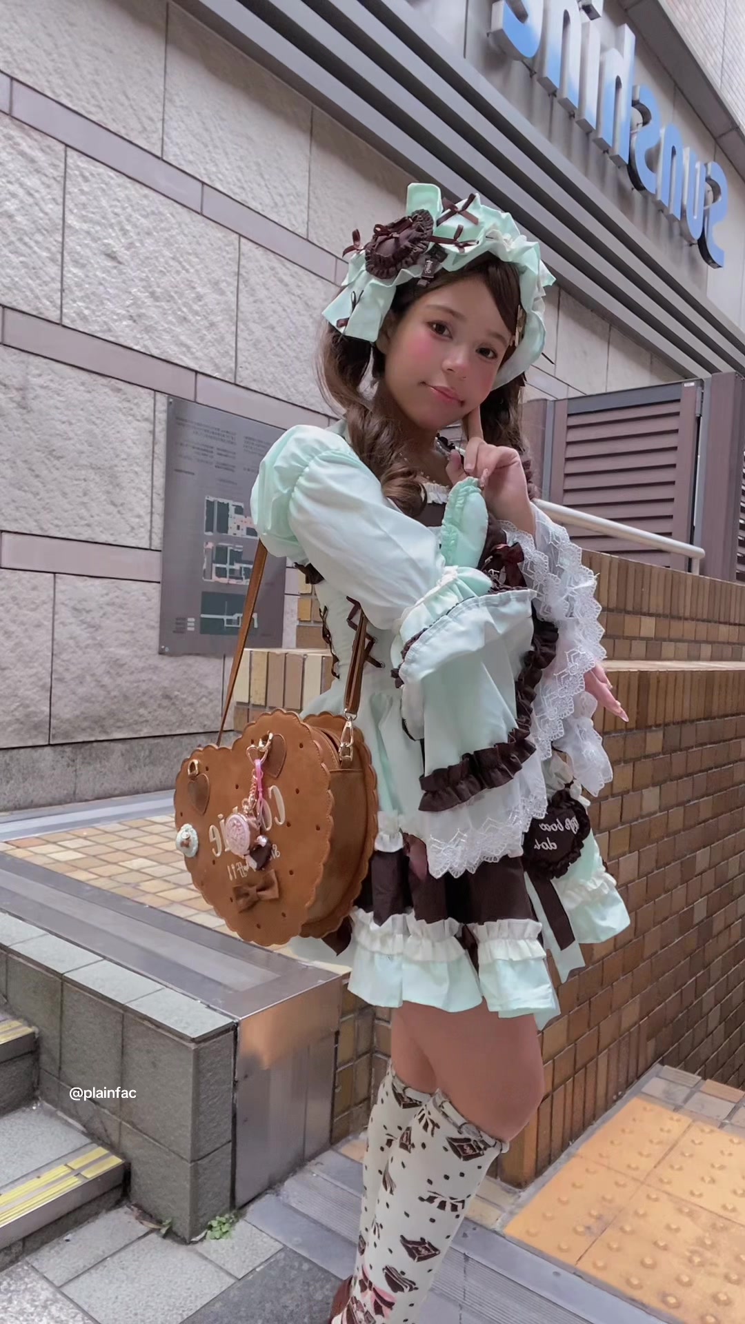 @𝐂𝐡𝐢𝐩𝐩𝐲クマ 猫