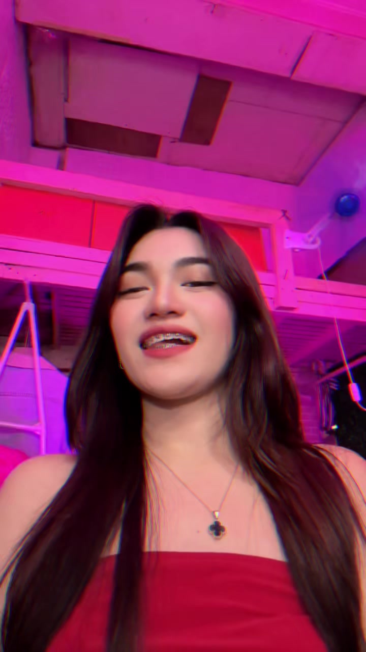 @Seleneee