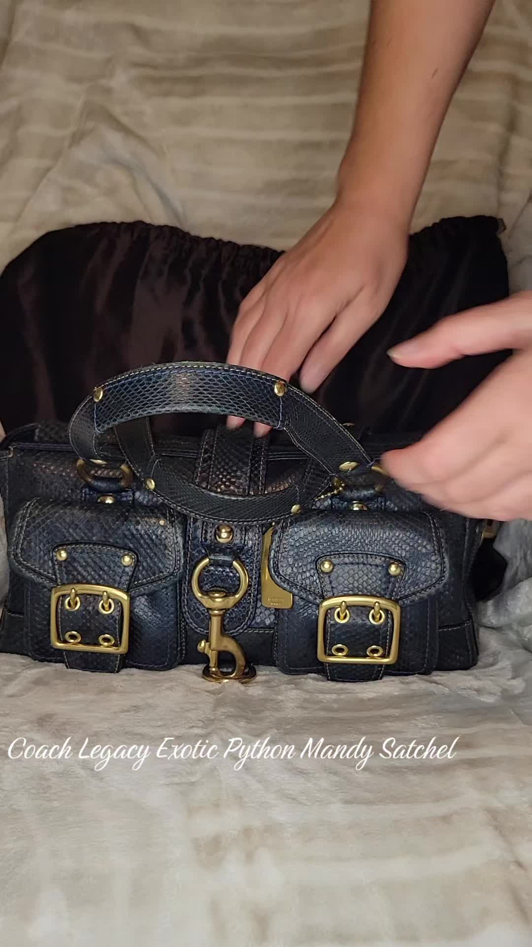 @CoolGirlCarry