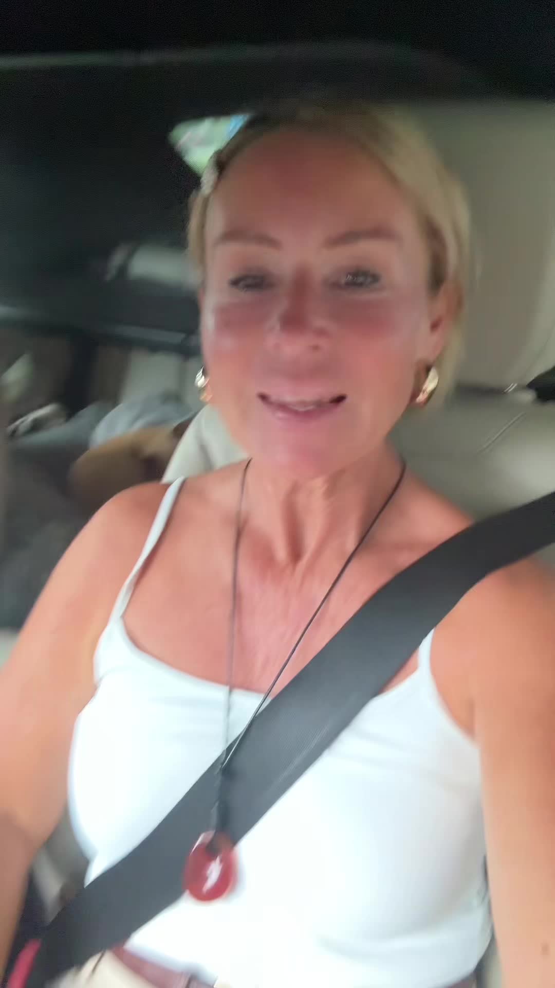@zoegronenberg