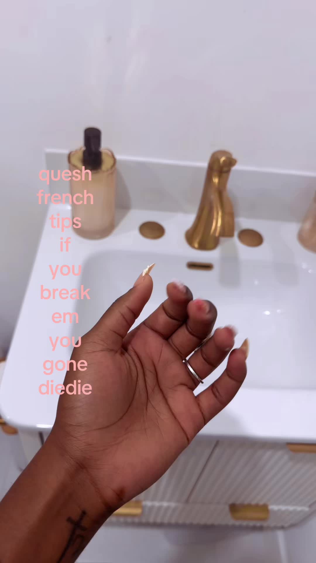 @girlbloggerxo444