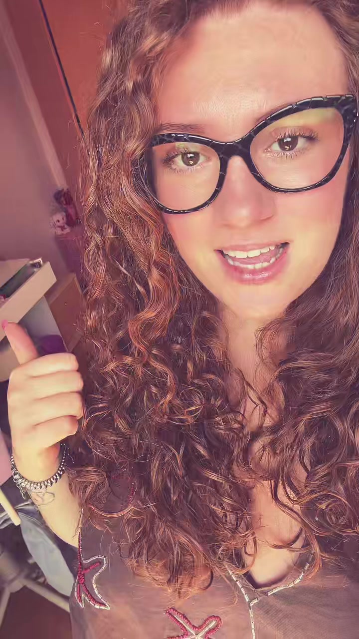 @lavirgy001