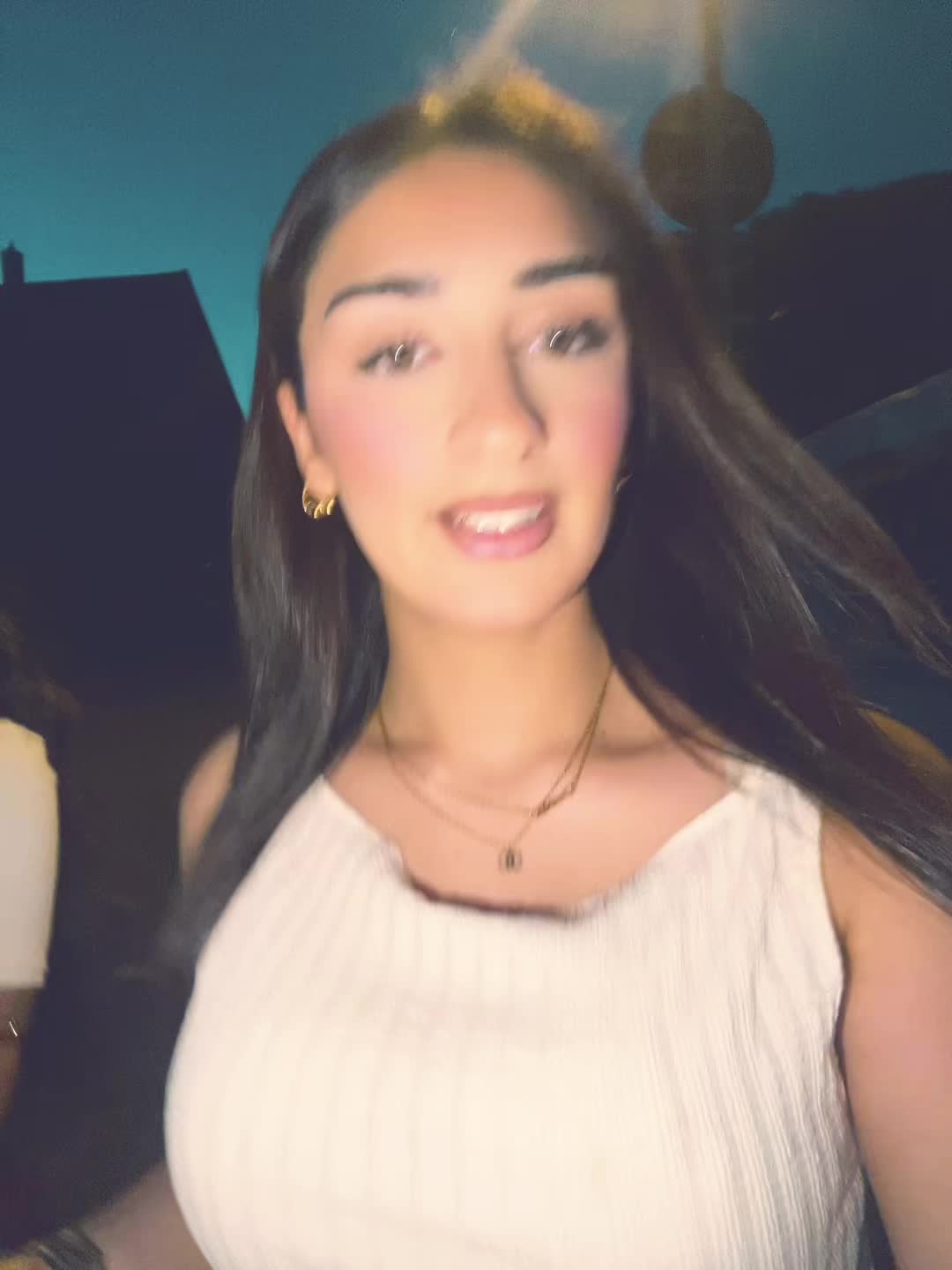 @S ꨄ︎