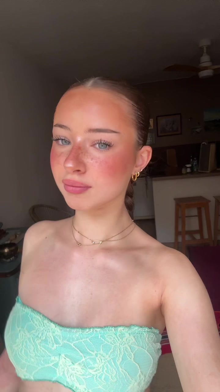 @𝐌𝐀𝐋𝐎𝐘𝐀 💞