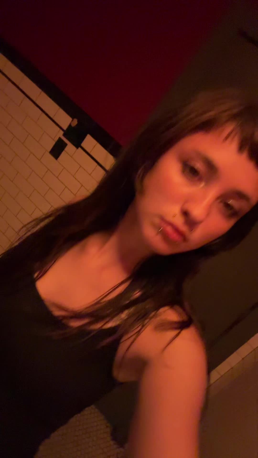 @vviviennnnn