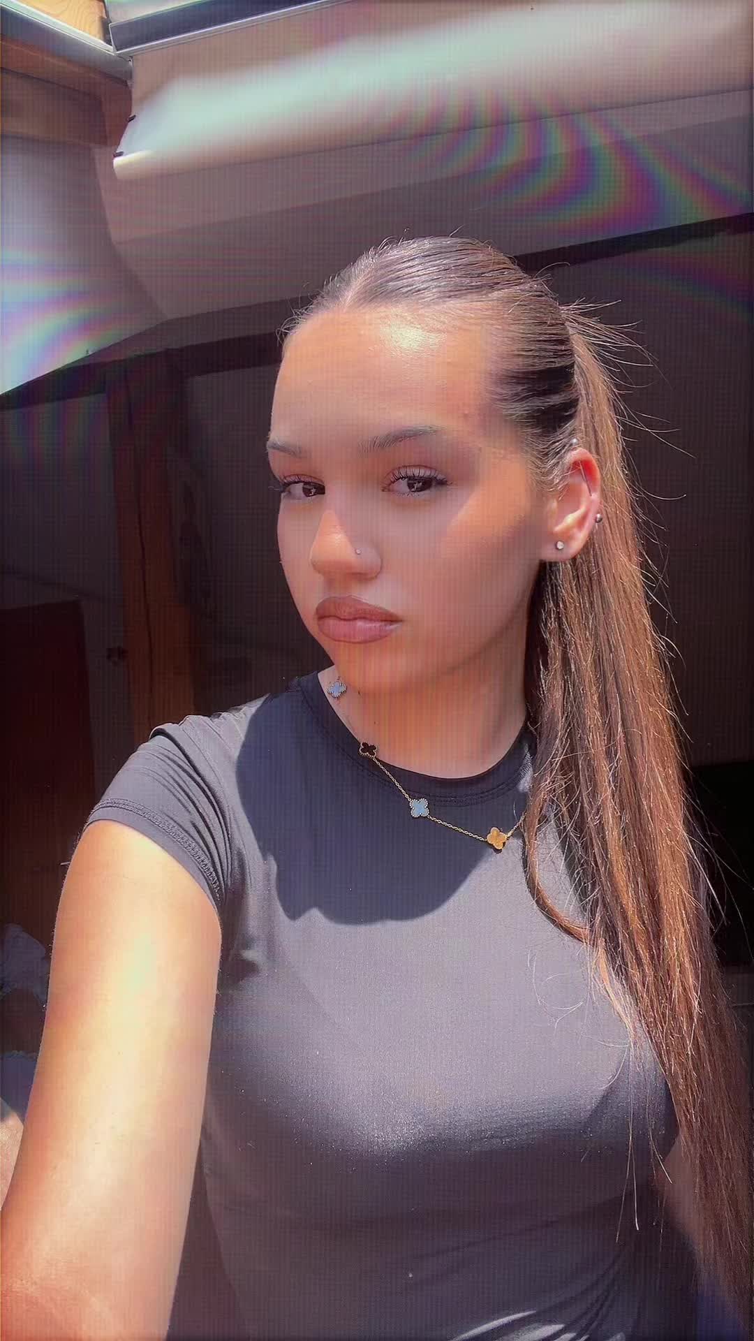 @Viktorija