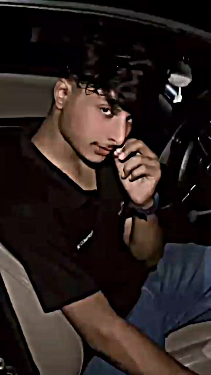 @Mr🤟Azan 🔝