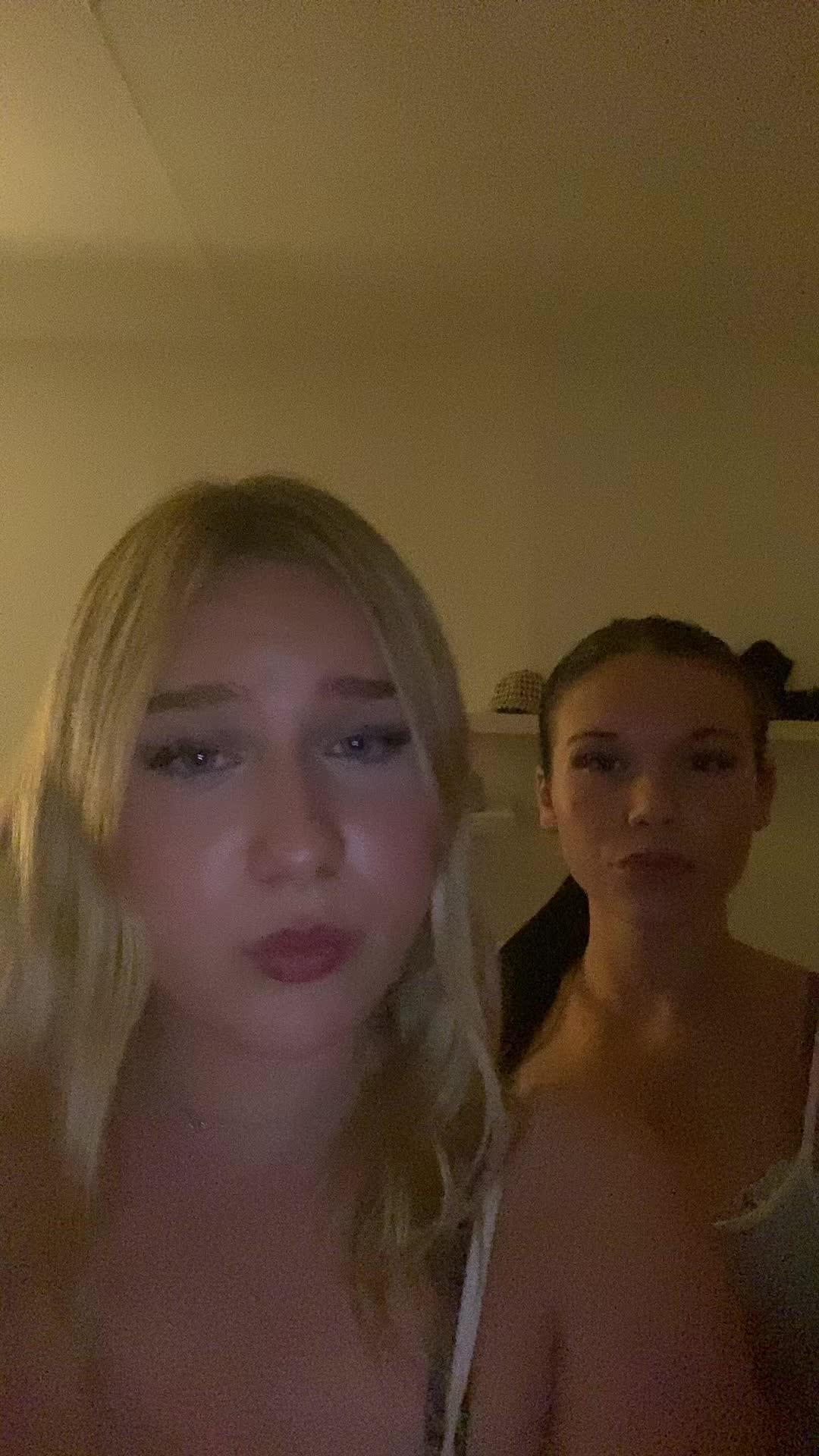 @Finja🇩🇪