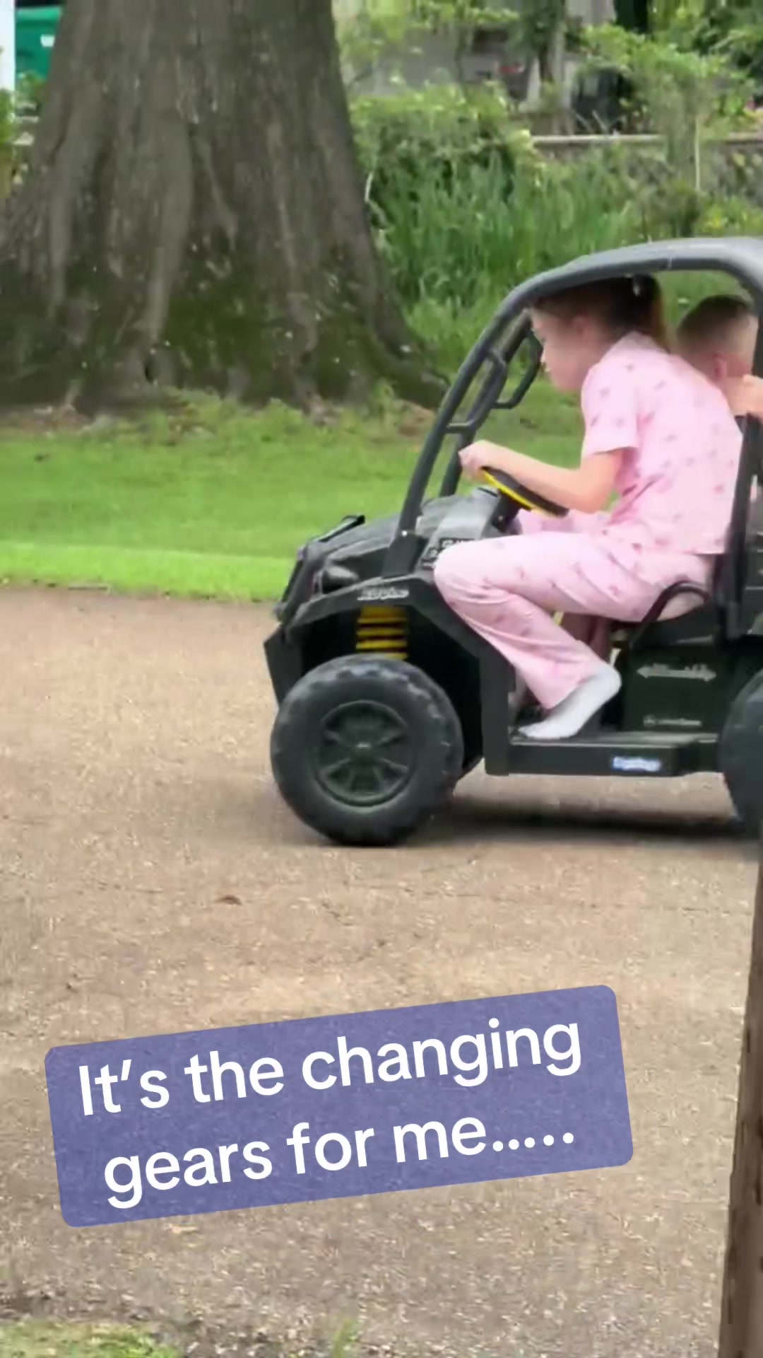 @TrendsWithLin