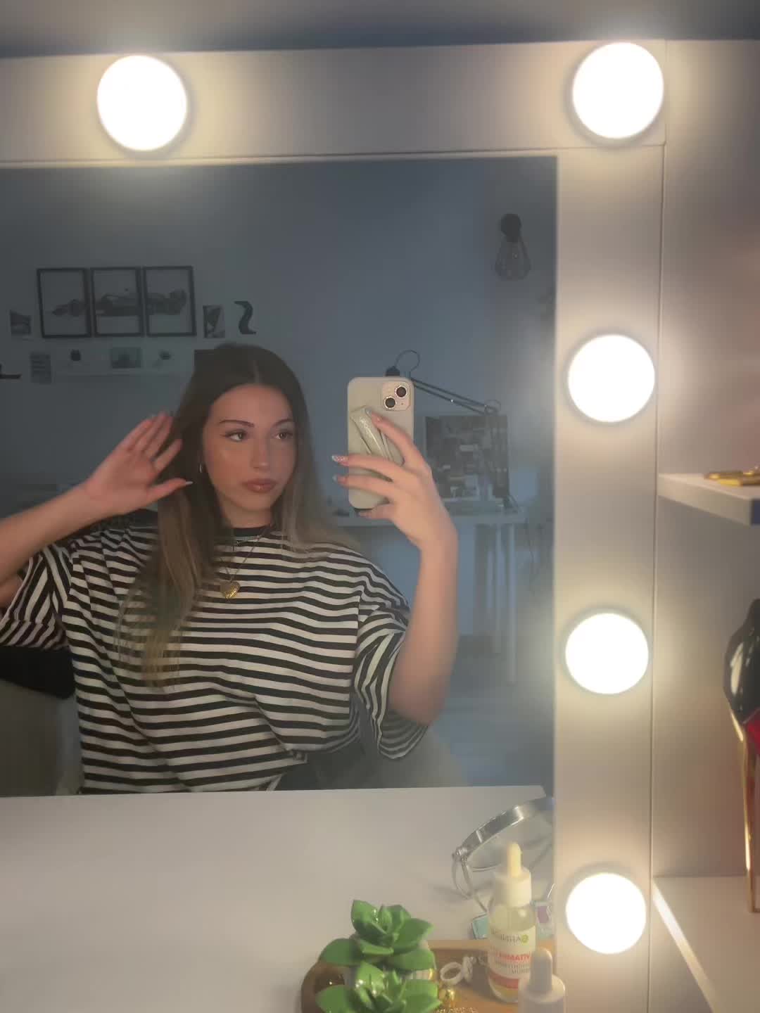 @Ania🪽