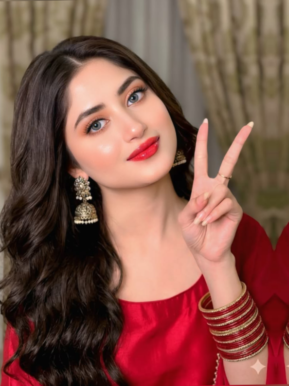 @Pakistani Actresses