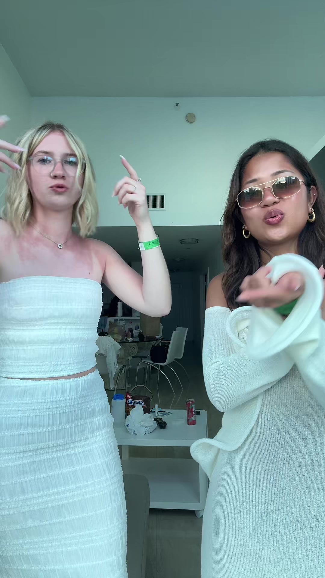 @emi