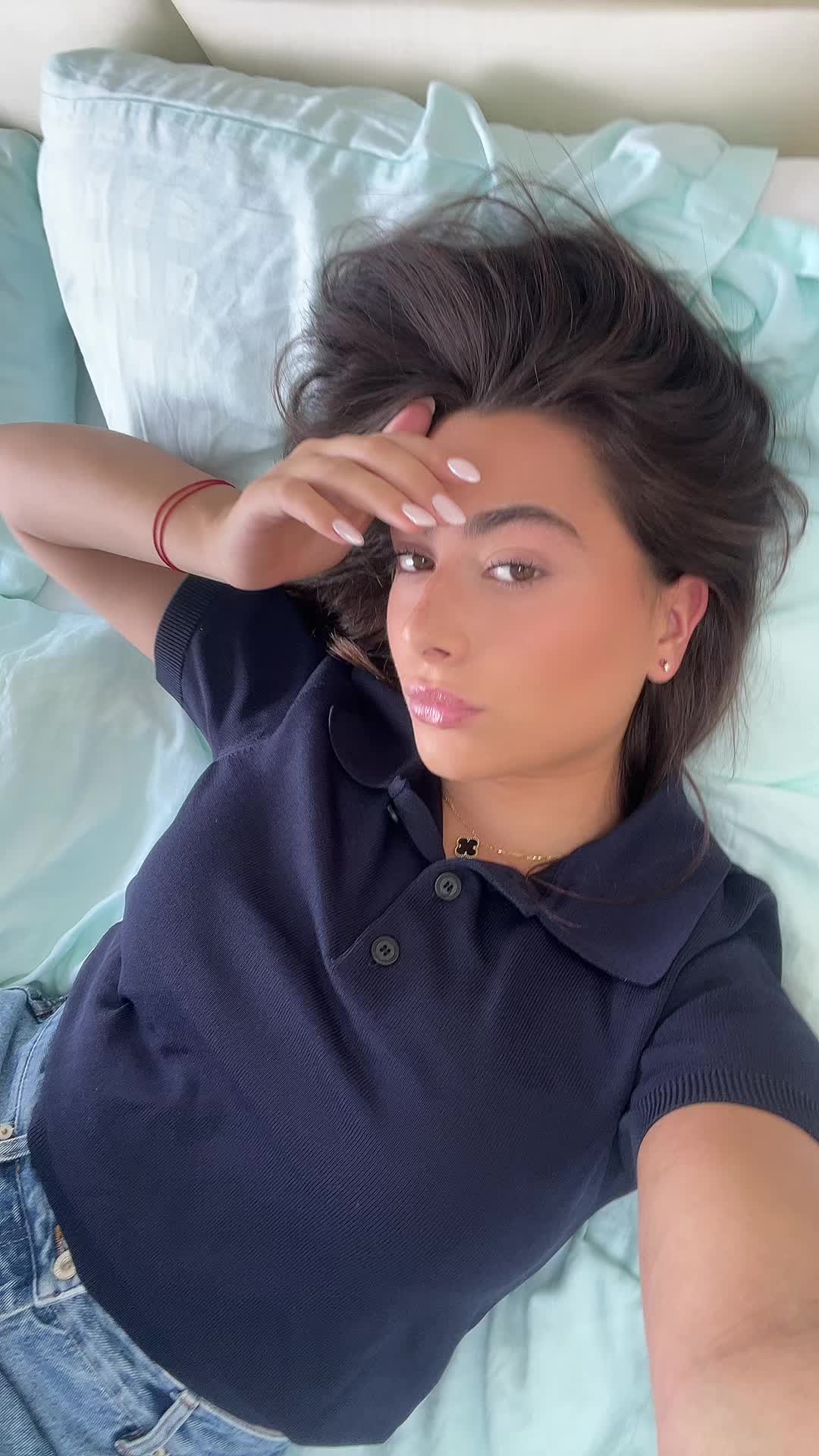 @Isabella k