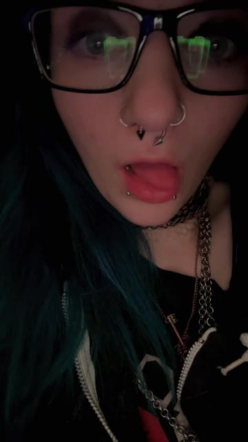 @𝓢𝓽𝓸𝓷𝓮🖤
