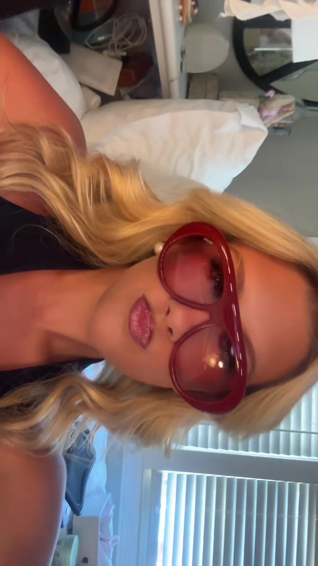 @VictoriaBracken