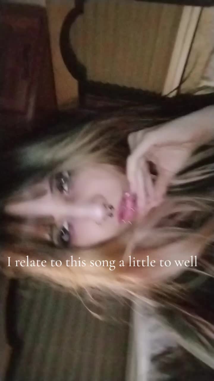 @⦮ ⦯