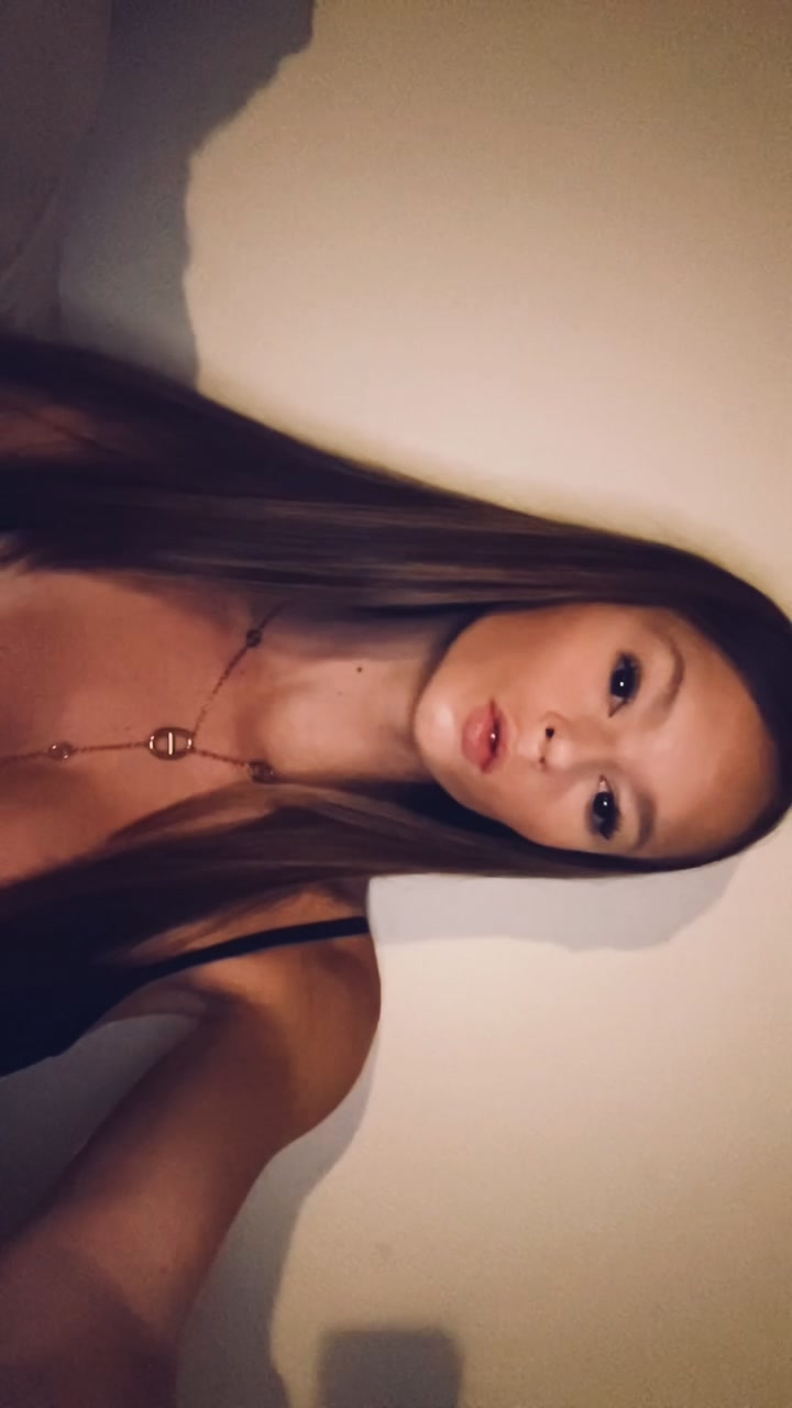 @Charlotte🍸🪩