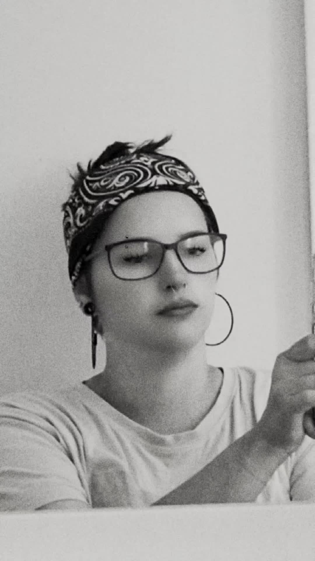 @bellaherz h&ouml;re auf andern geda