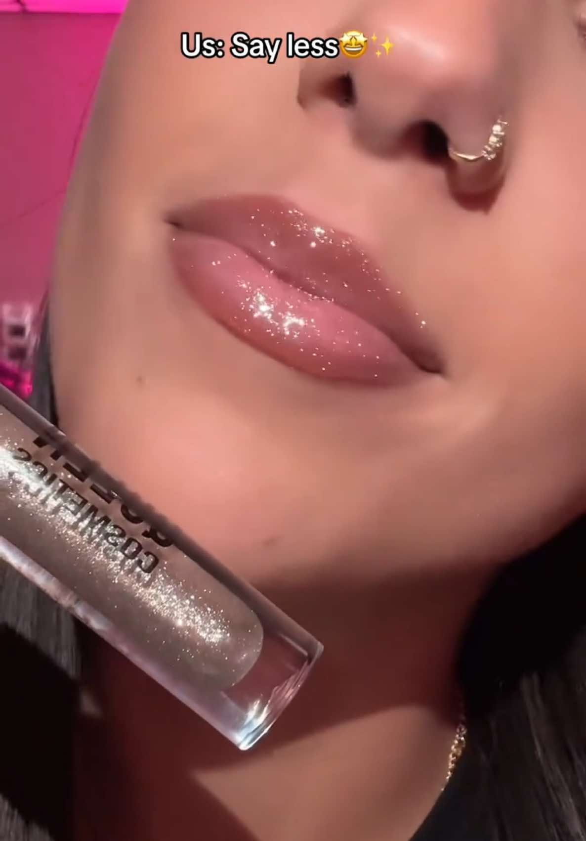 @Queencosmetics