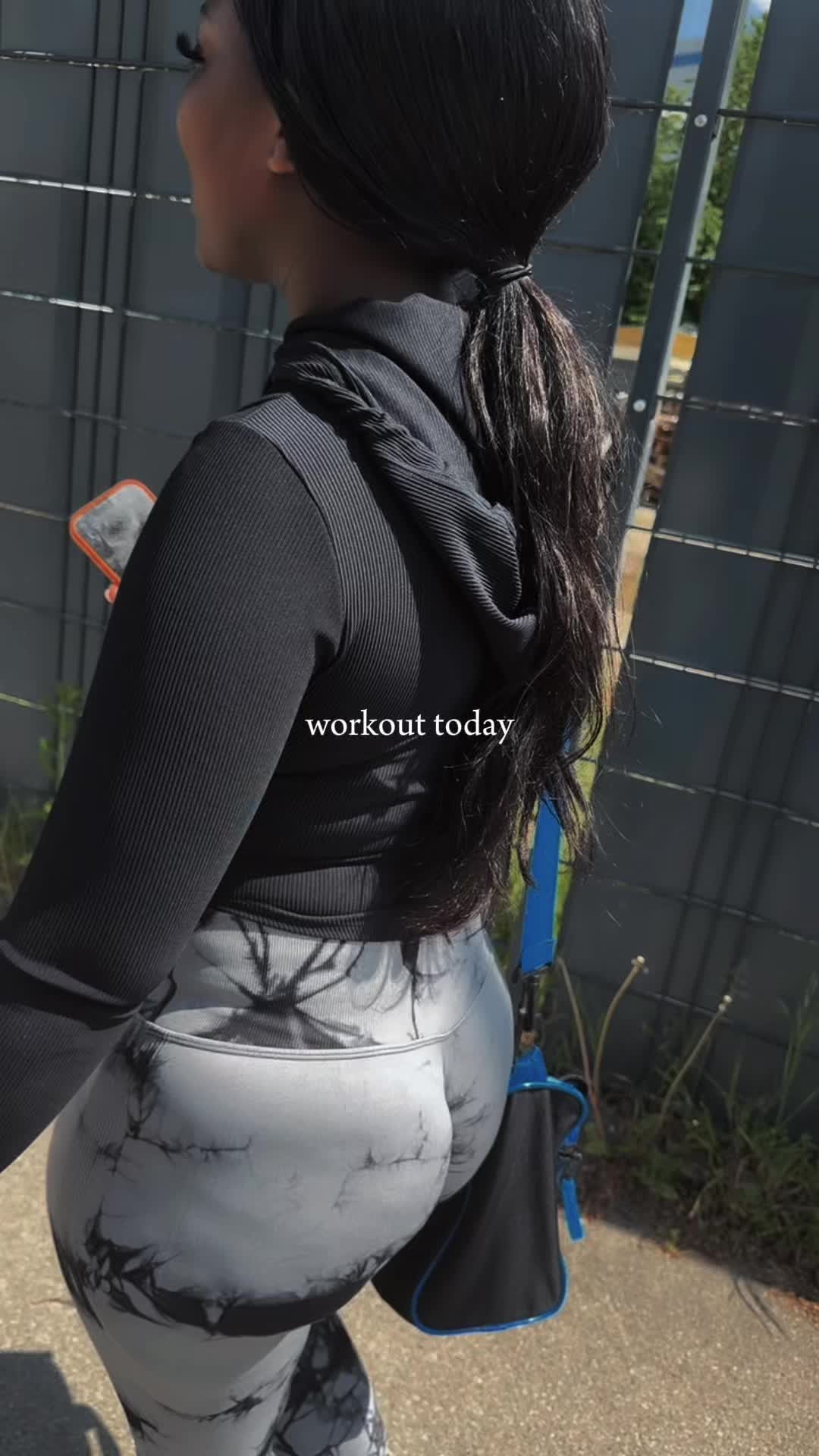 @Dee🥥🌴🤎