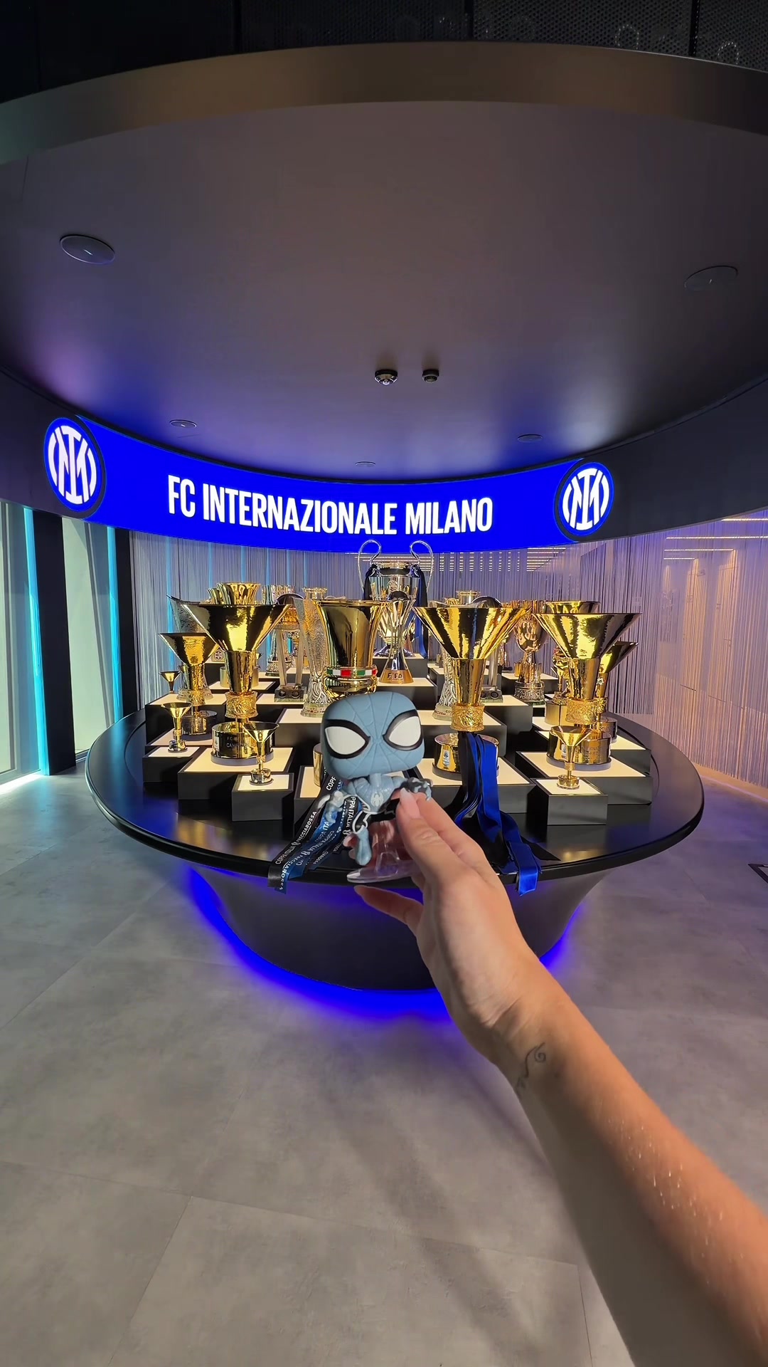 @Inter