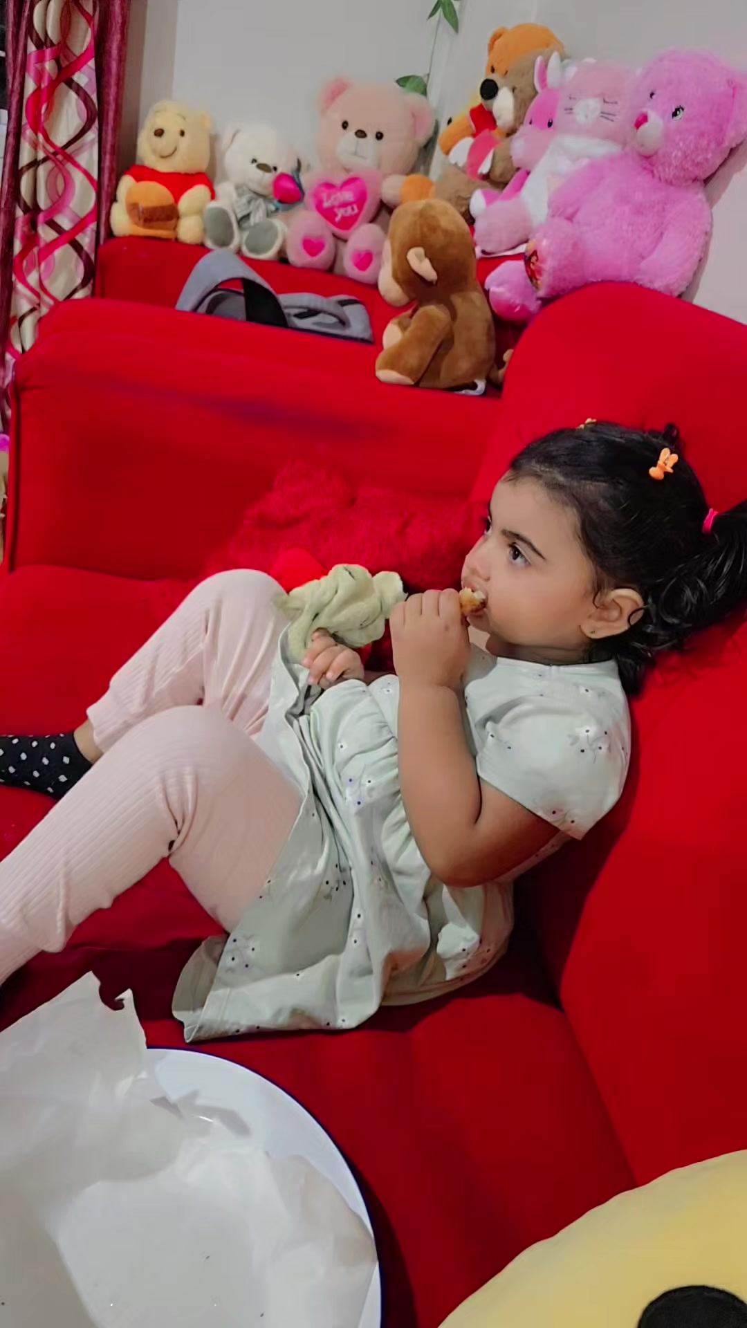 @🎀Arishaaa🍒🧸
