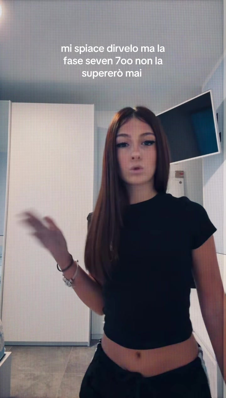 @𝟐𝟐