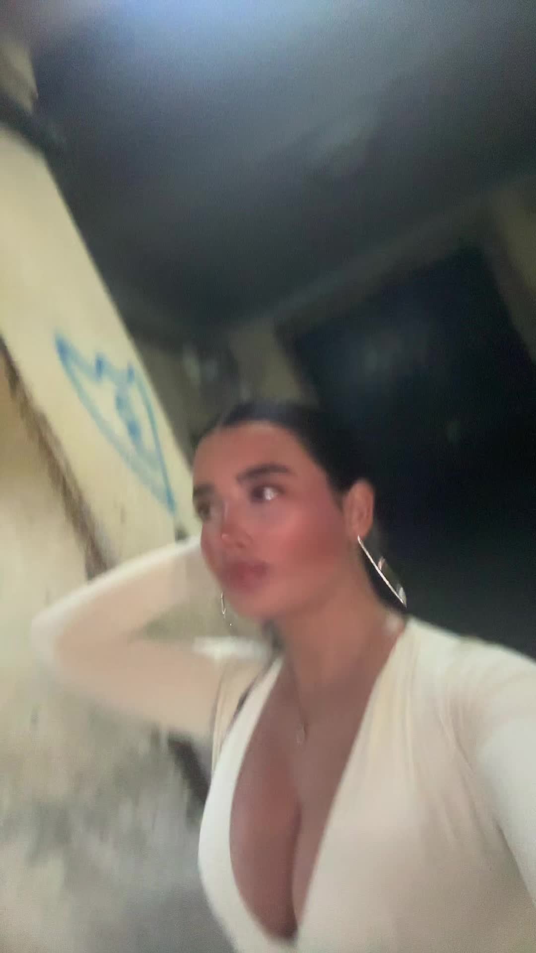 @simonagrivano
