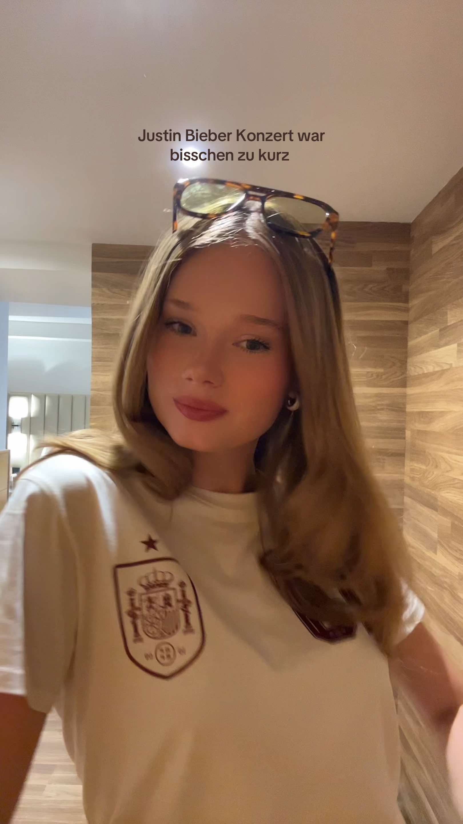 @𝐴𝑙𝑖𝑛𝑎