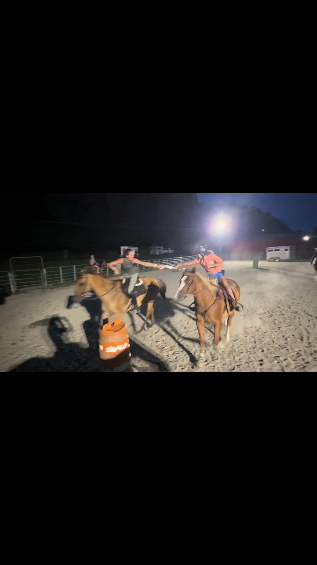 @Janet..Fuzzy.farm.gang