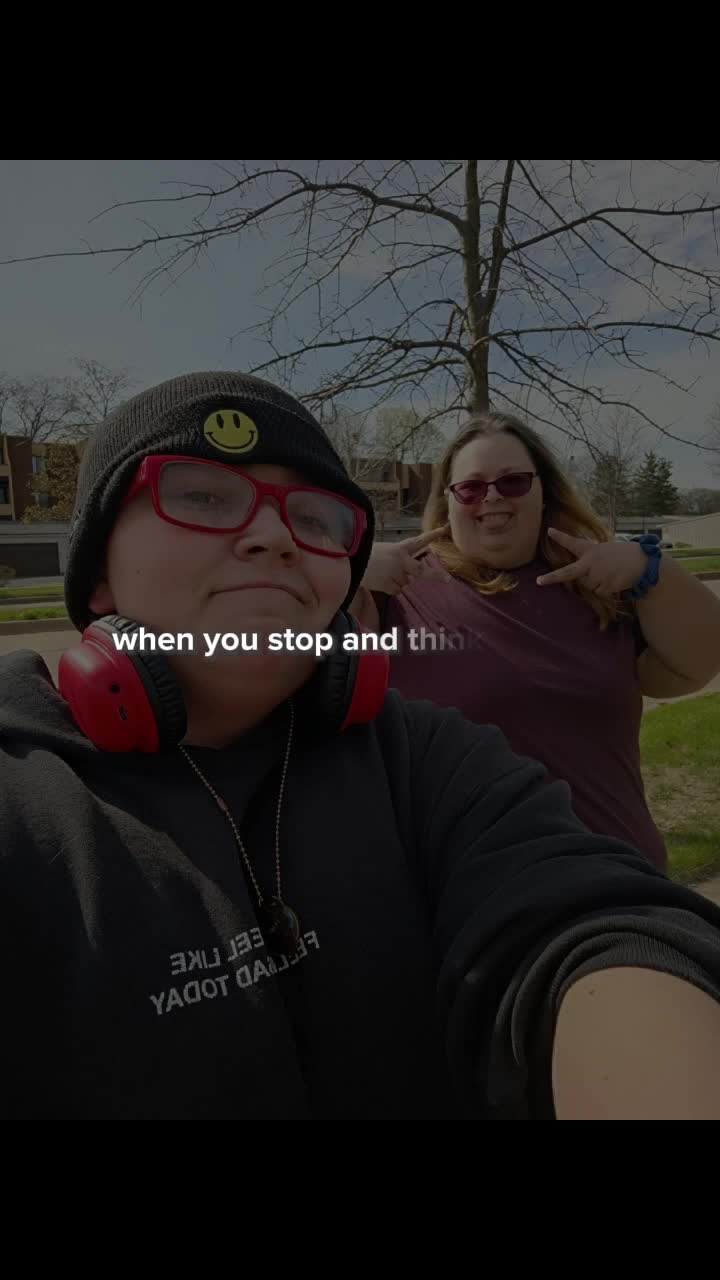 @PARKER🖤🥀