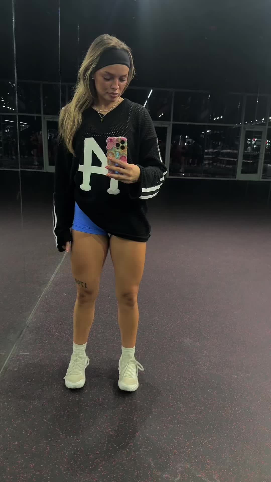 @KellyLiftz