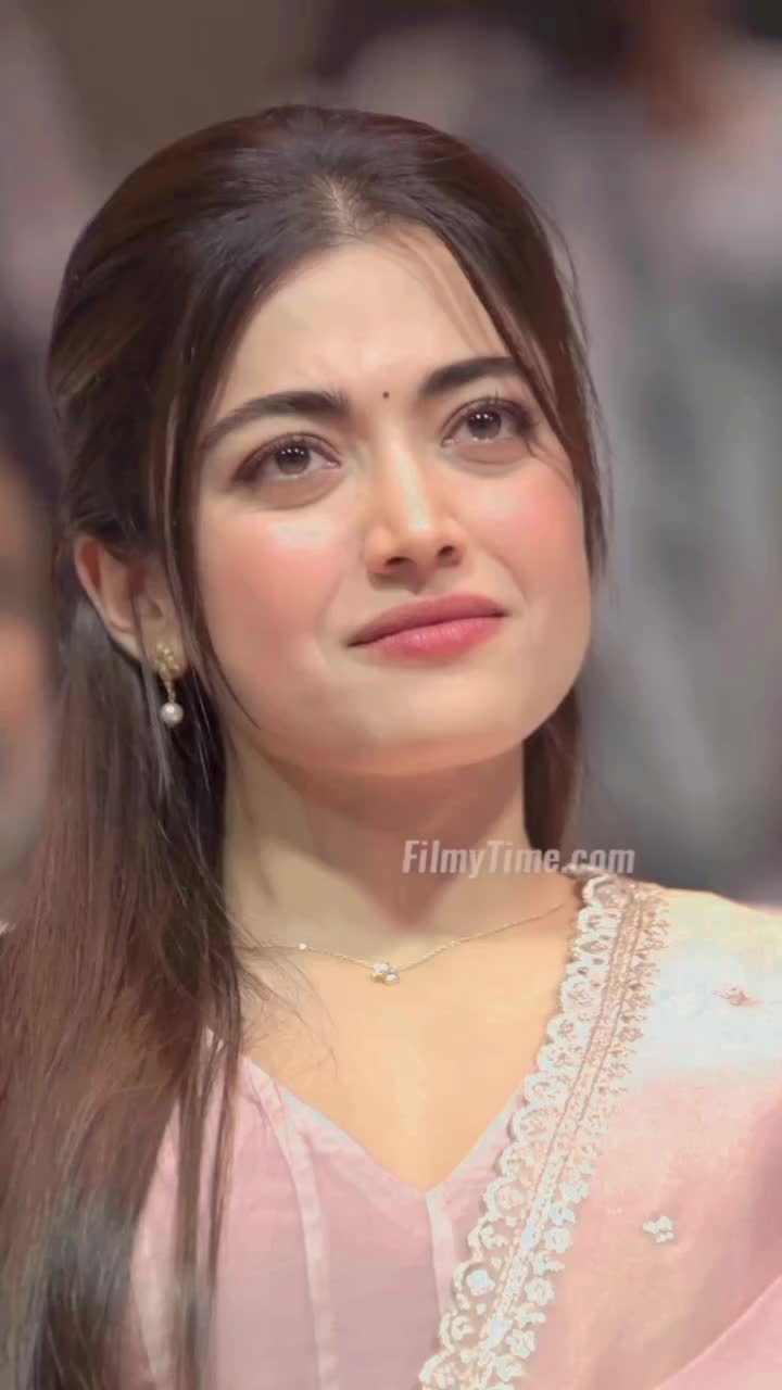 @Cute actress