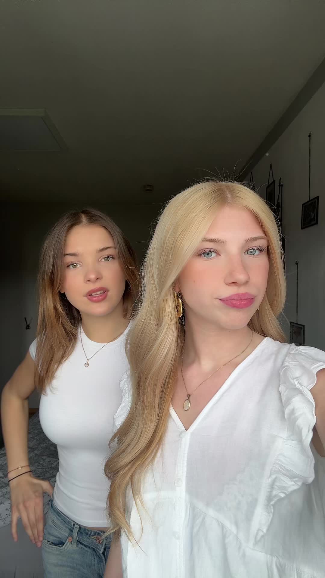 @polailaura123