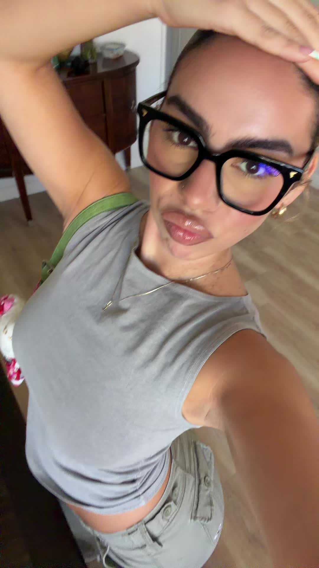 @laurynsophia