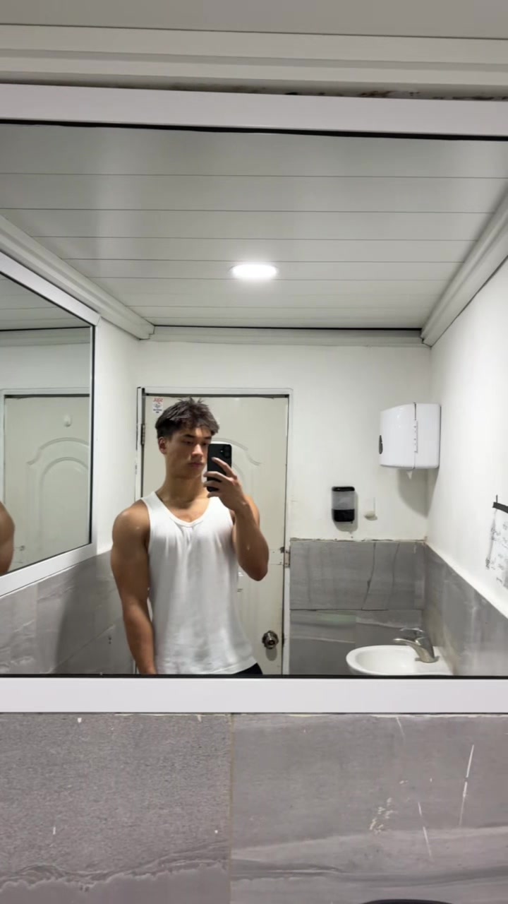 @𒉭 sven