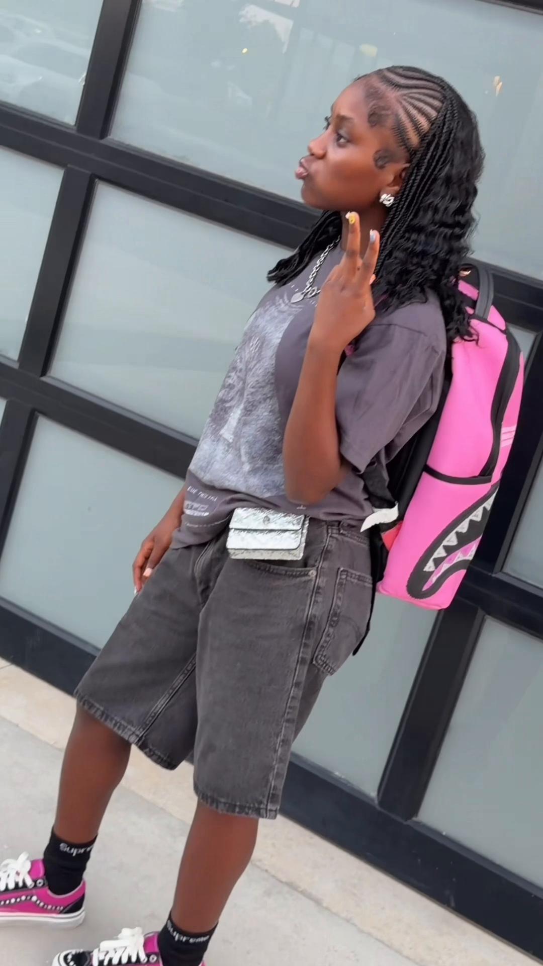 @Monique