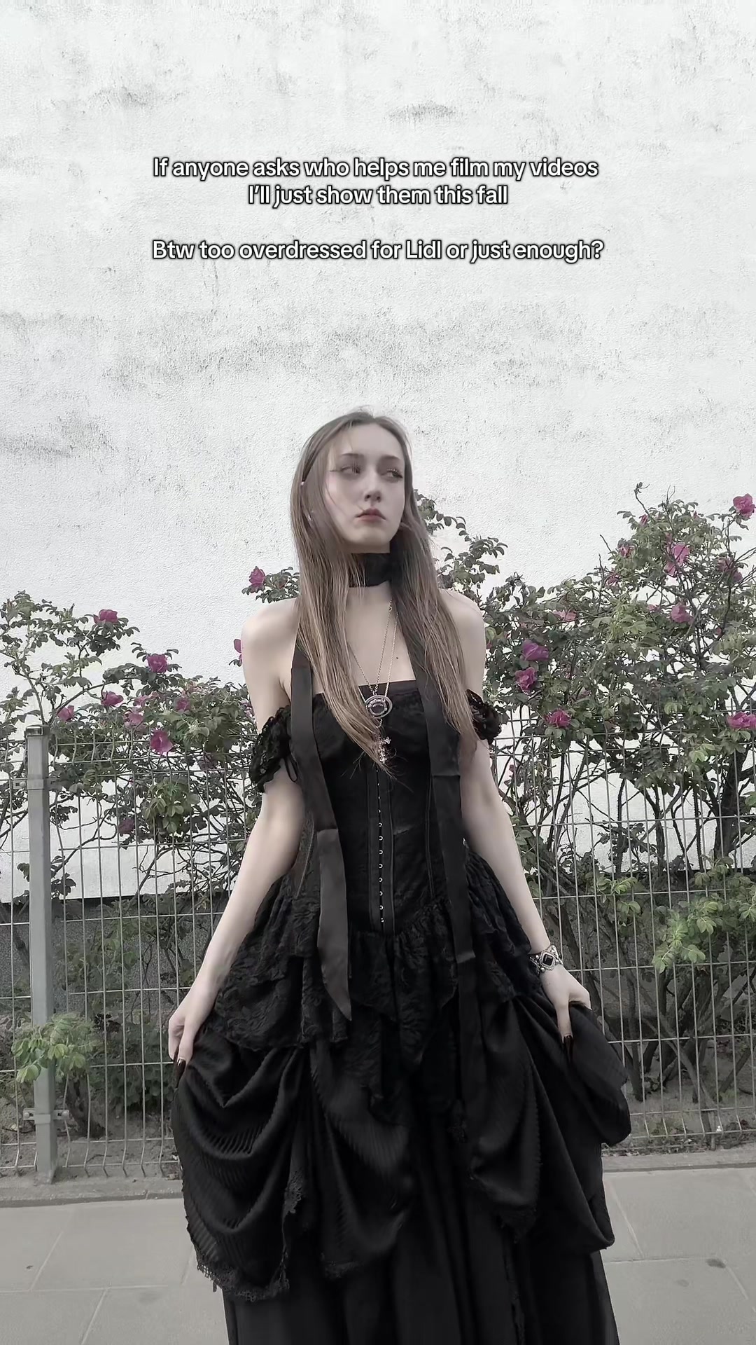 @𝒱𝒾𝑜𝓁𝑒𝓉𝓉 𝒲𝑜𝑜𝒹🥀