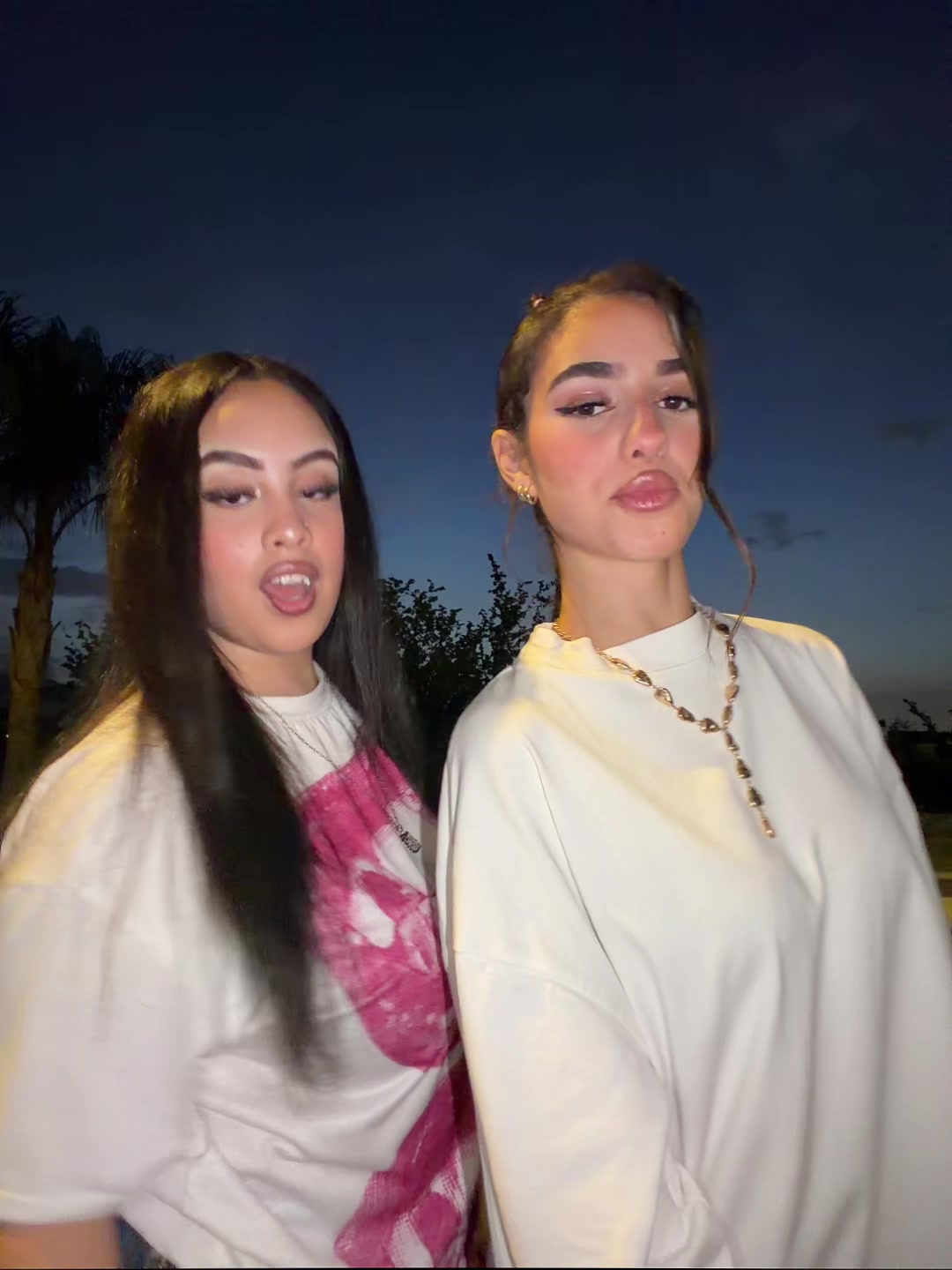 @𝕳𝖆𝖏𝖆𝖗🖤