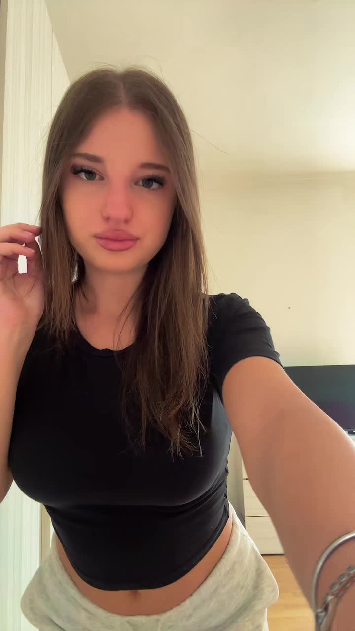 @delfinaclemente___