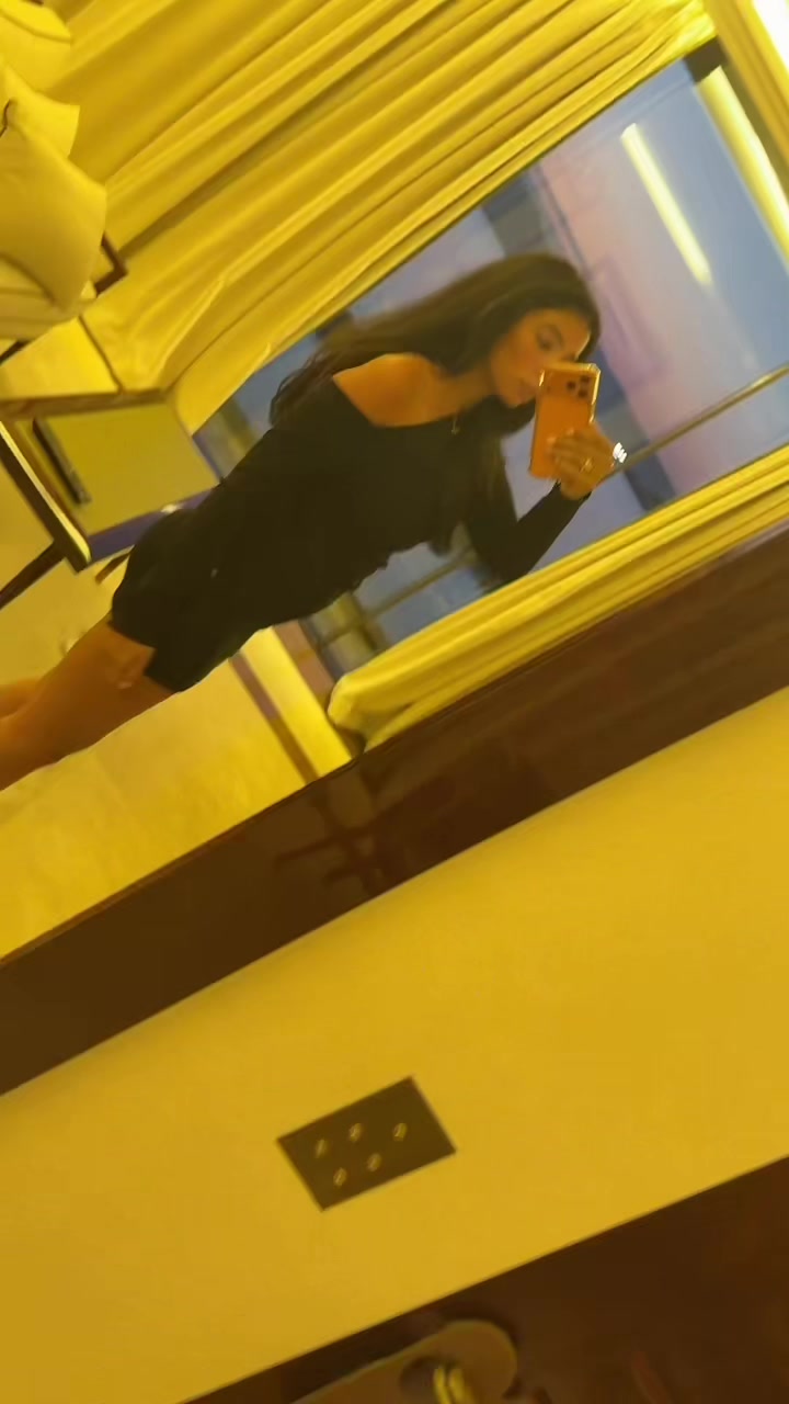 @Victoria🌟