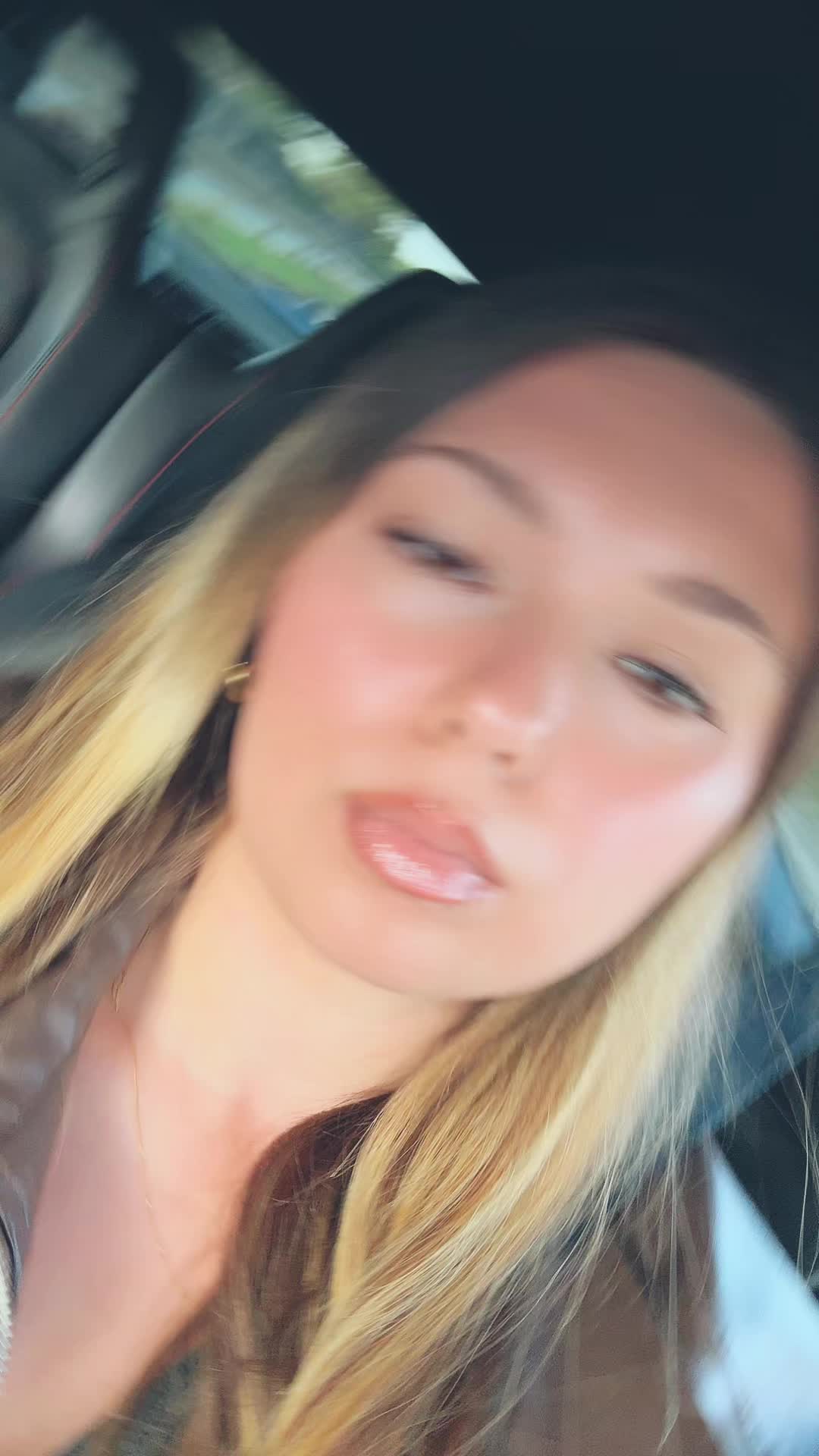 @Laura